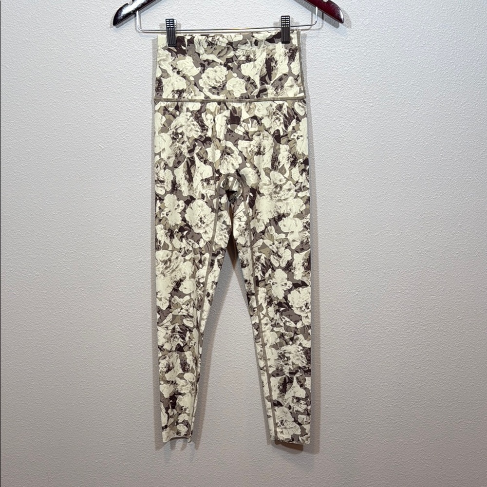 Offline 7/8 Legging Hi-rise NWOT